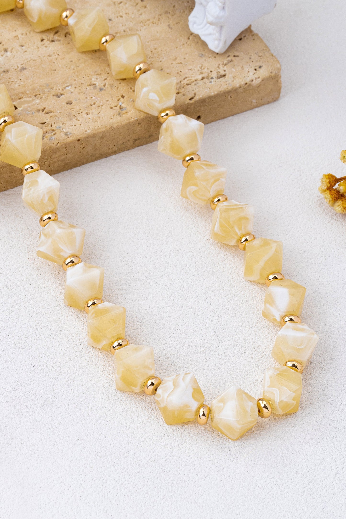 Resin Bead Necklace Cream