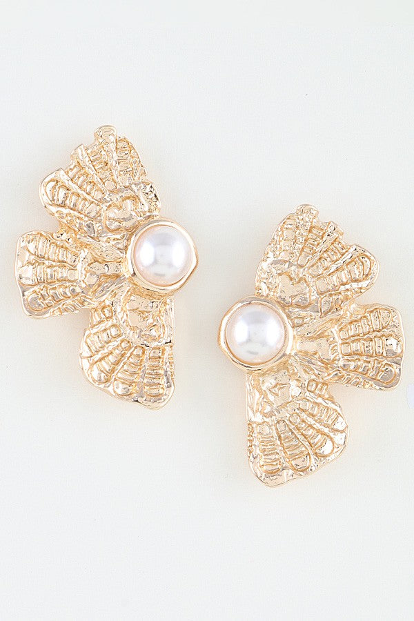 Pearl Hammered Half Studs