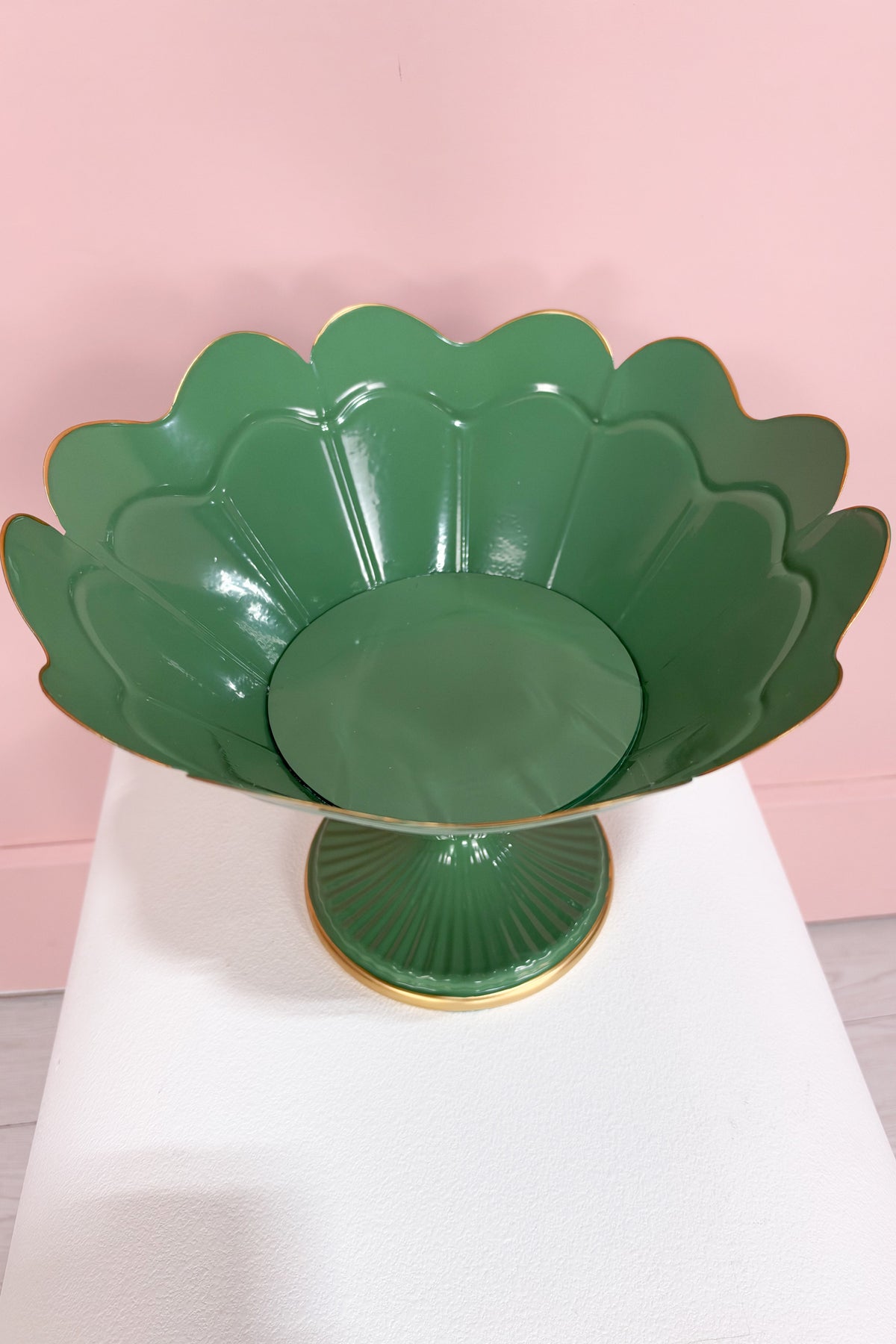 Scallop Footed Planter