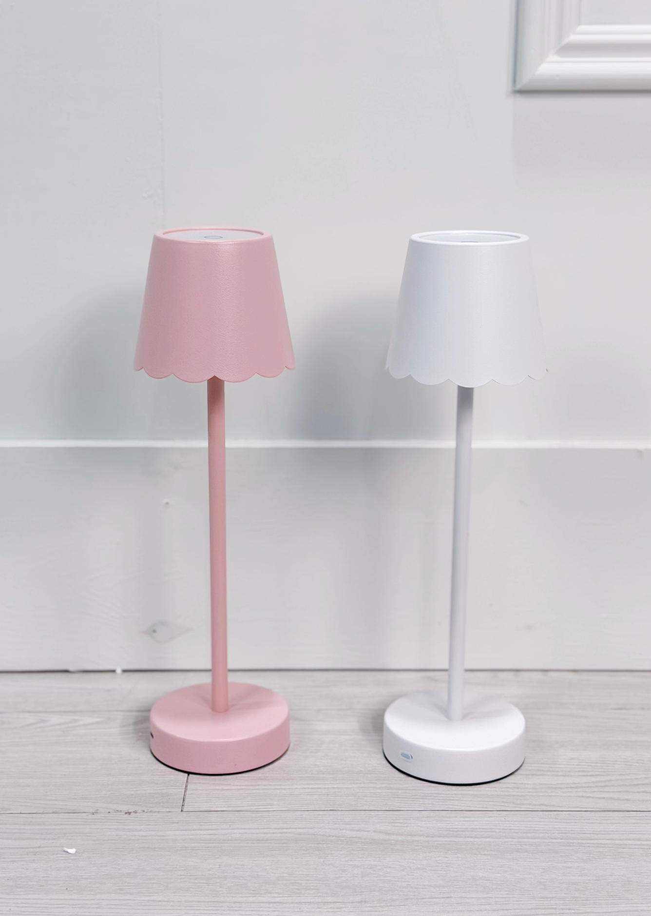 Scallop Portable Table Lamp Pink - Clothe Boutique