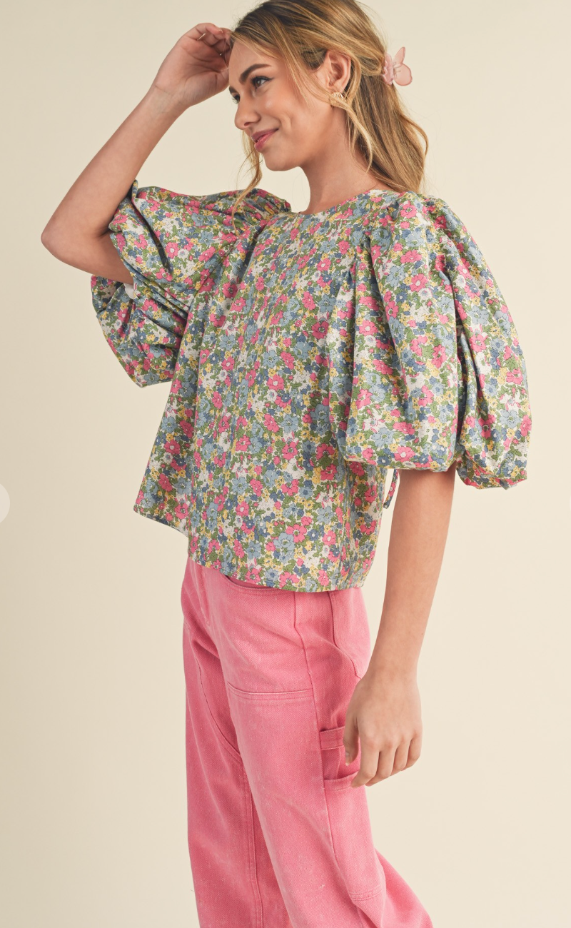 Floral Open Back Puff Sleeve Top