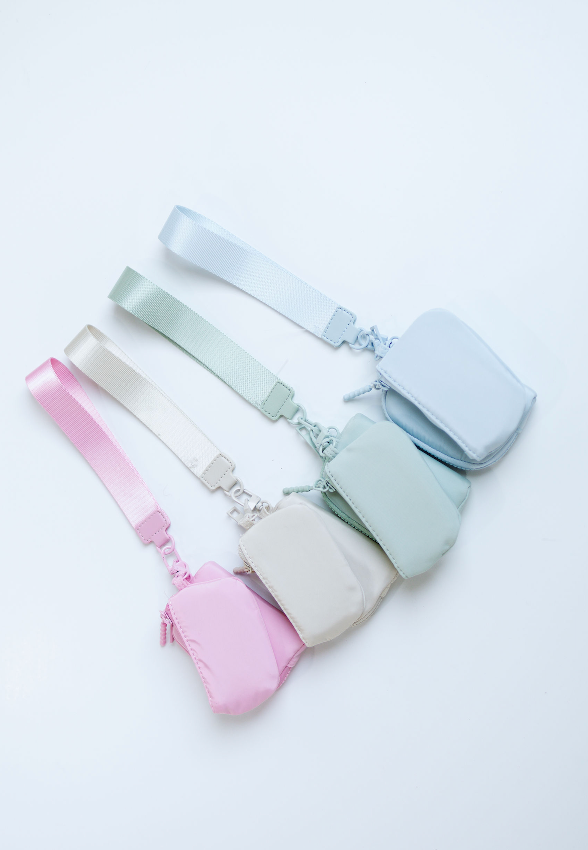 Link & Carry Wristlet Ivory