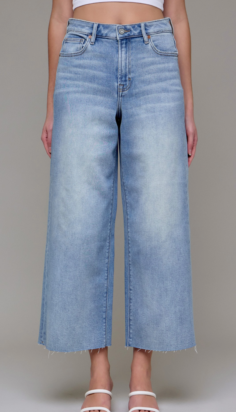 Nori Cropped Wide Leg Jeans