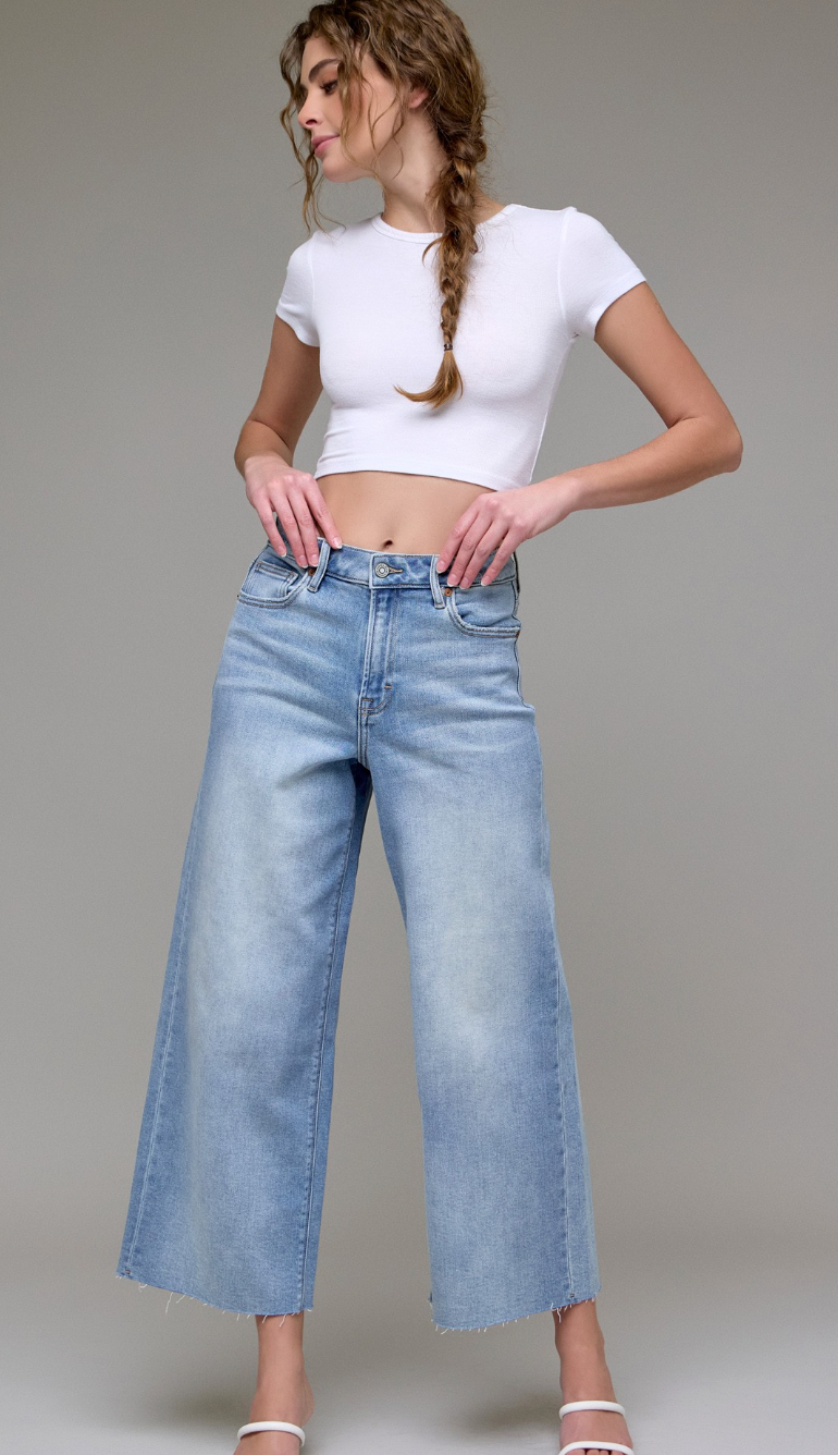 Nori Cropped Wide Leg Jeans