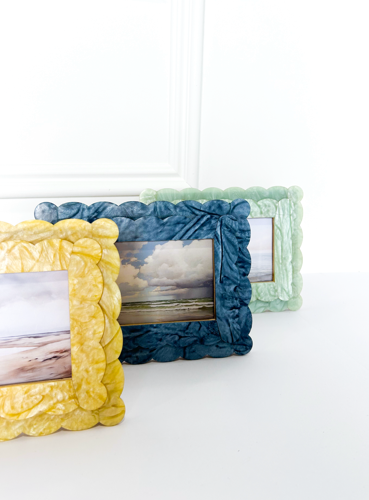 Scallop Photo Frame - Moss