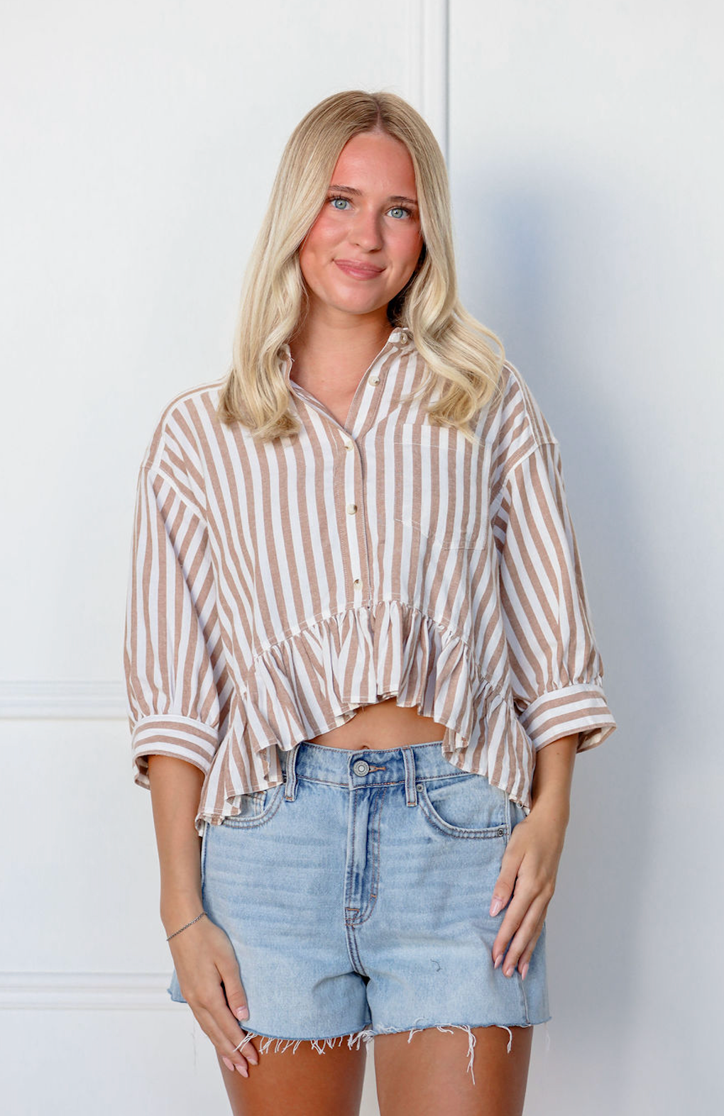 Ruffle Stripe 3/4 Sleeve Top Mocha