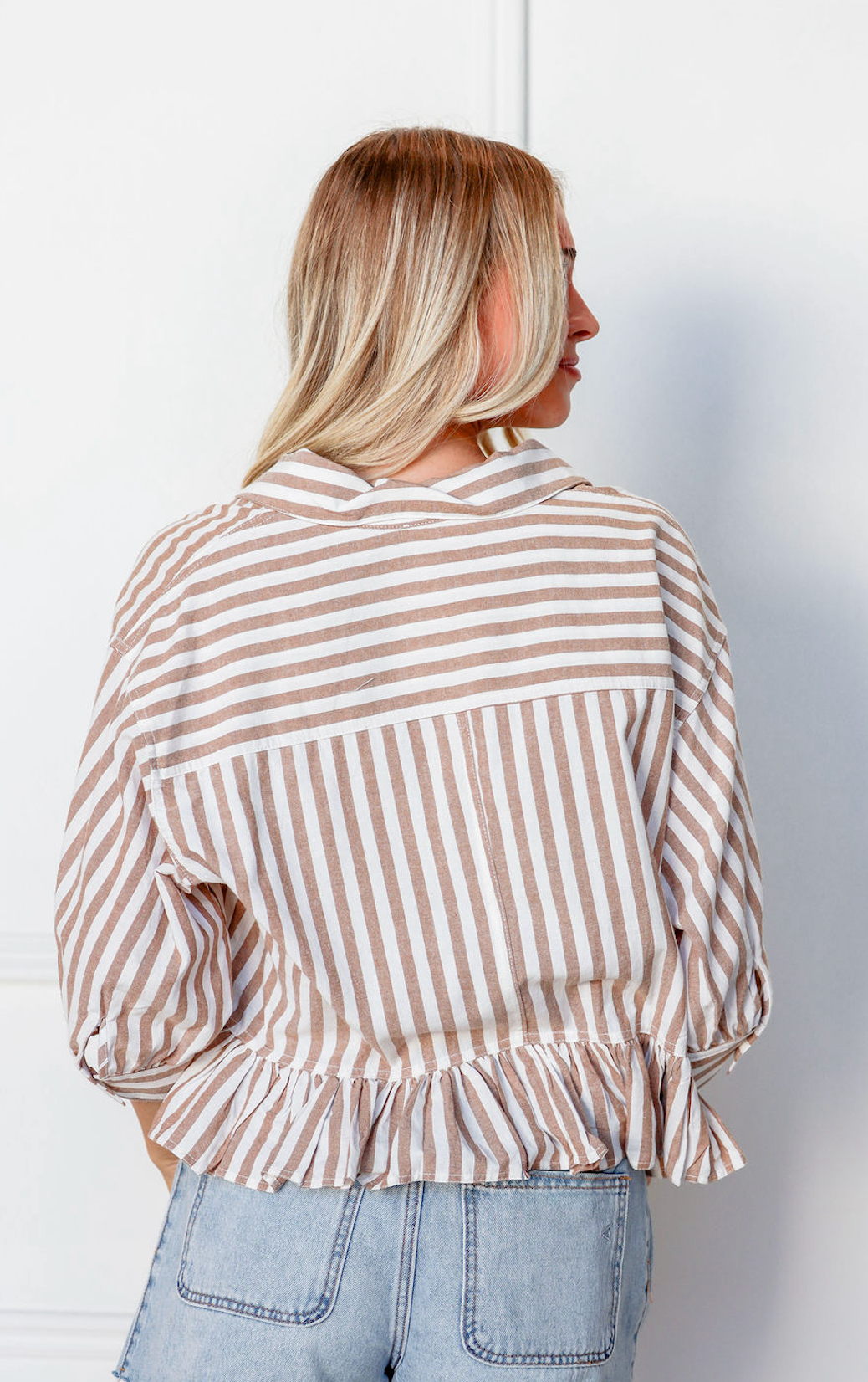 Ruffle Stripe 3/4 Sleeve Top Mocha