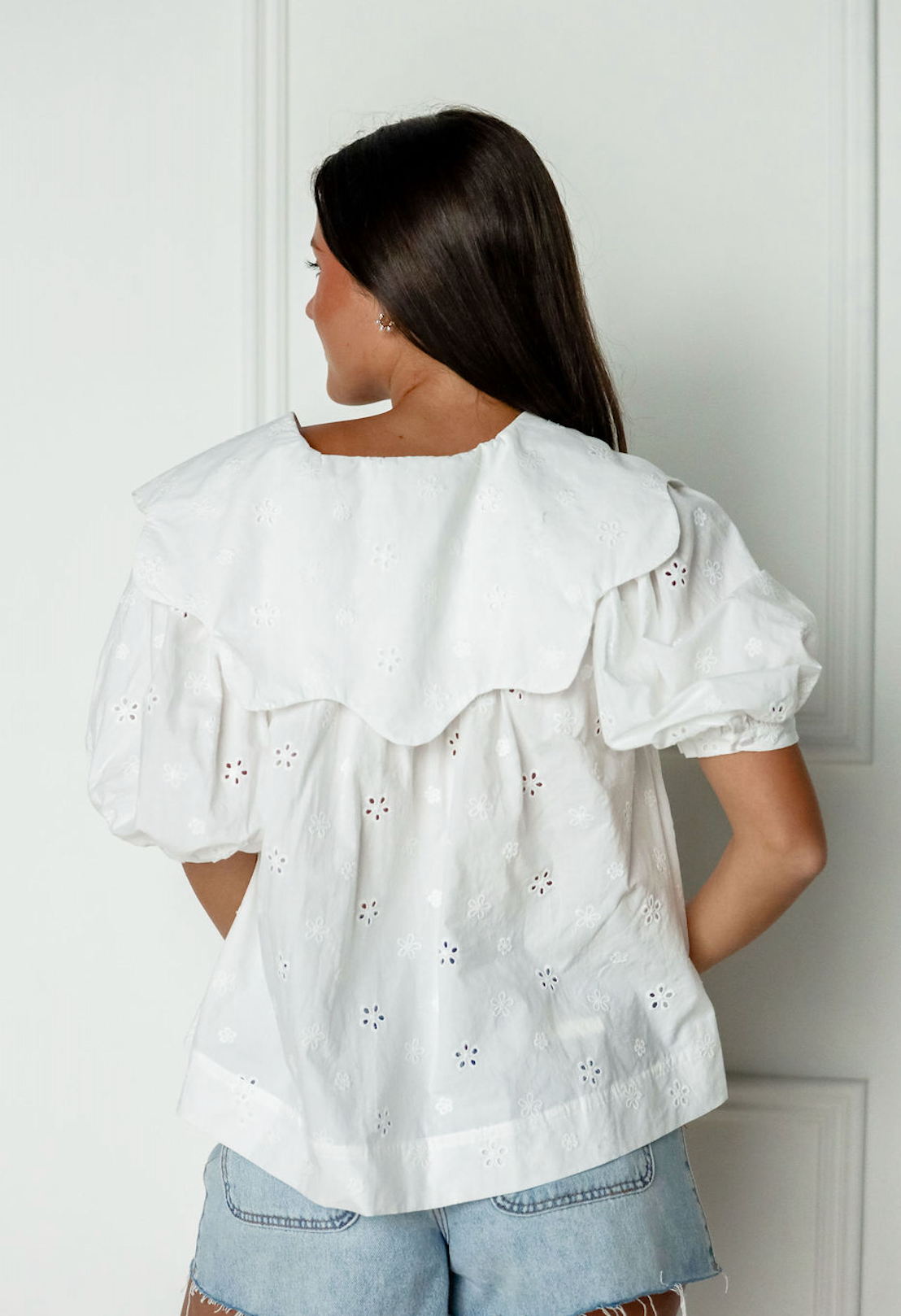 Scallop Collar Blouse White
