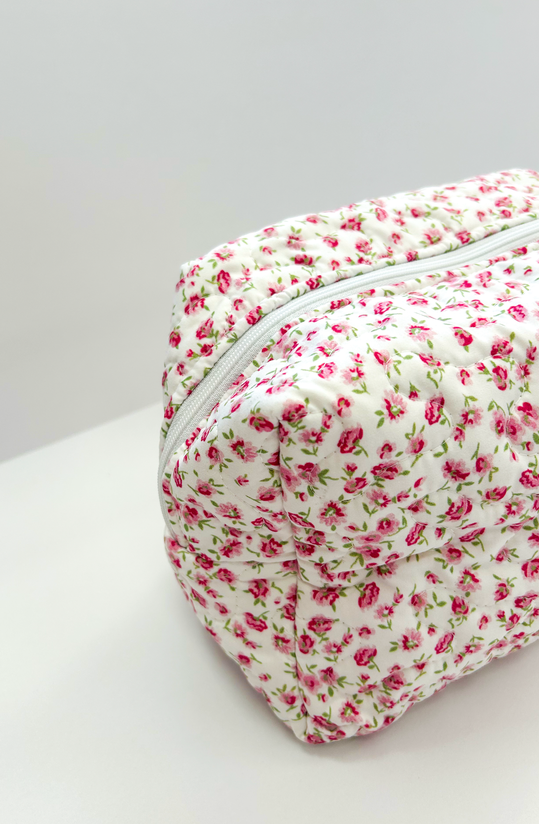 Tricia Pink Floral Quilted Makeup Bag L