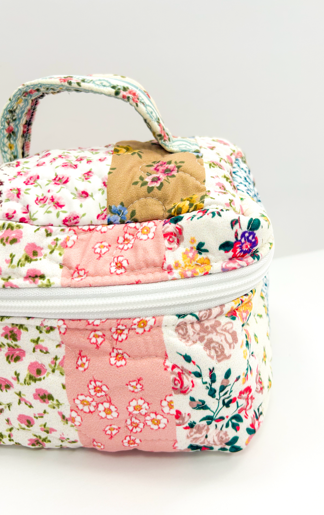 Paige Patchwork Quilted Travel Case