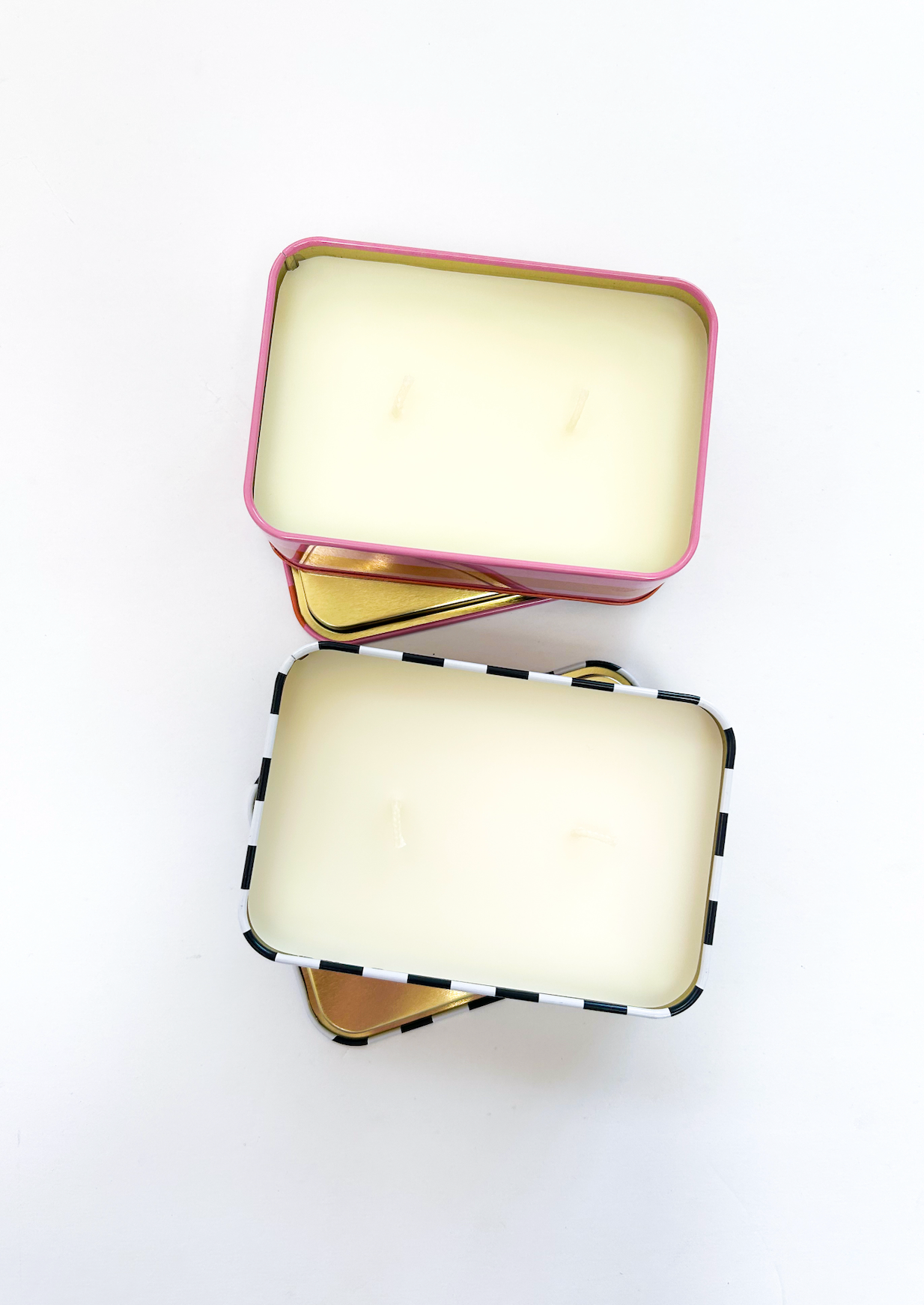 Black/White Tin Candle - Wild Fig & Cedar