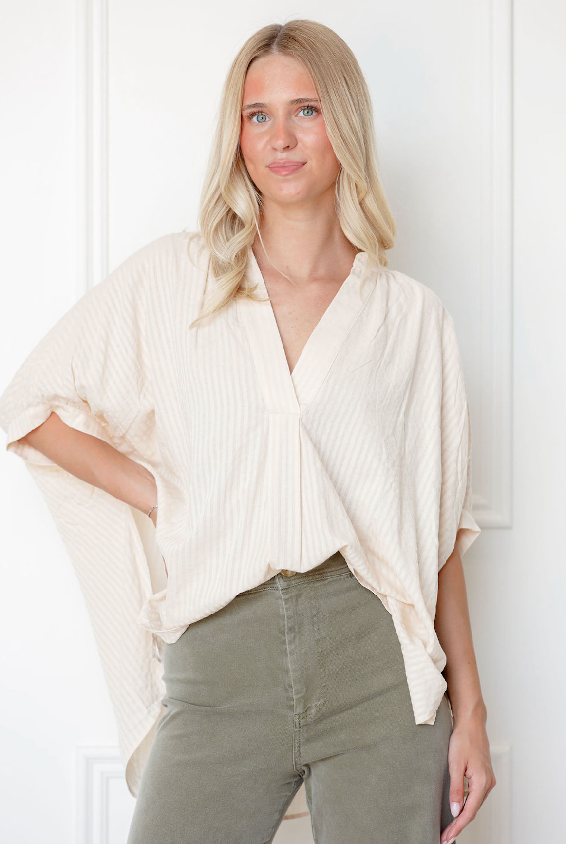 Adeline V-neck Blouse Sand