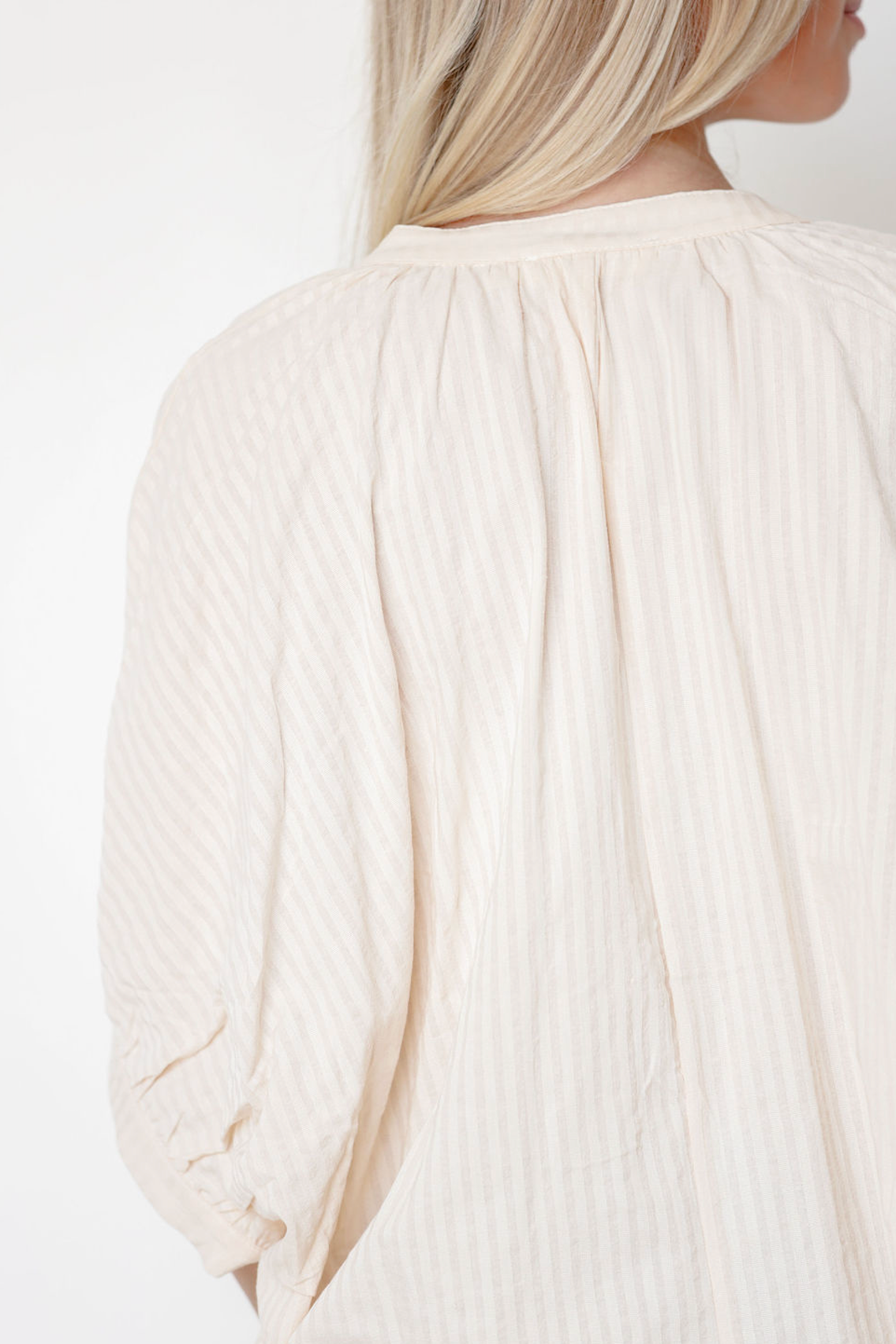 Adeline V-neck Blouse Sand