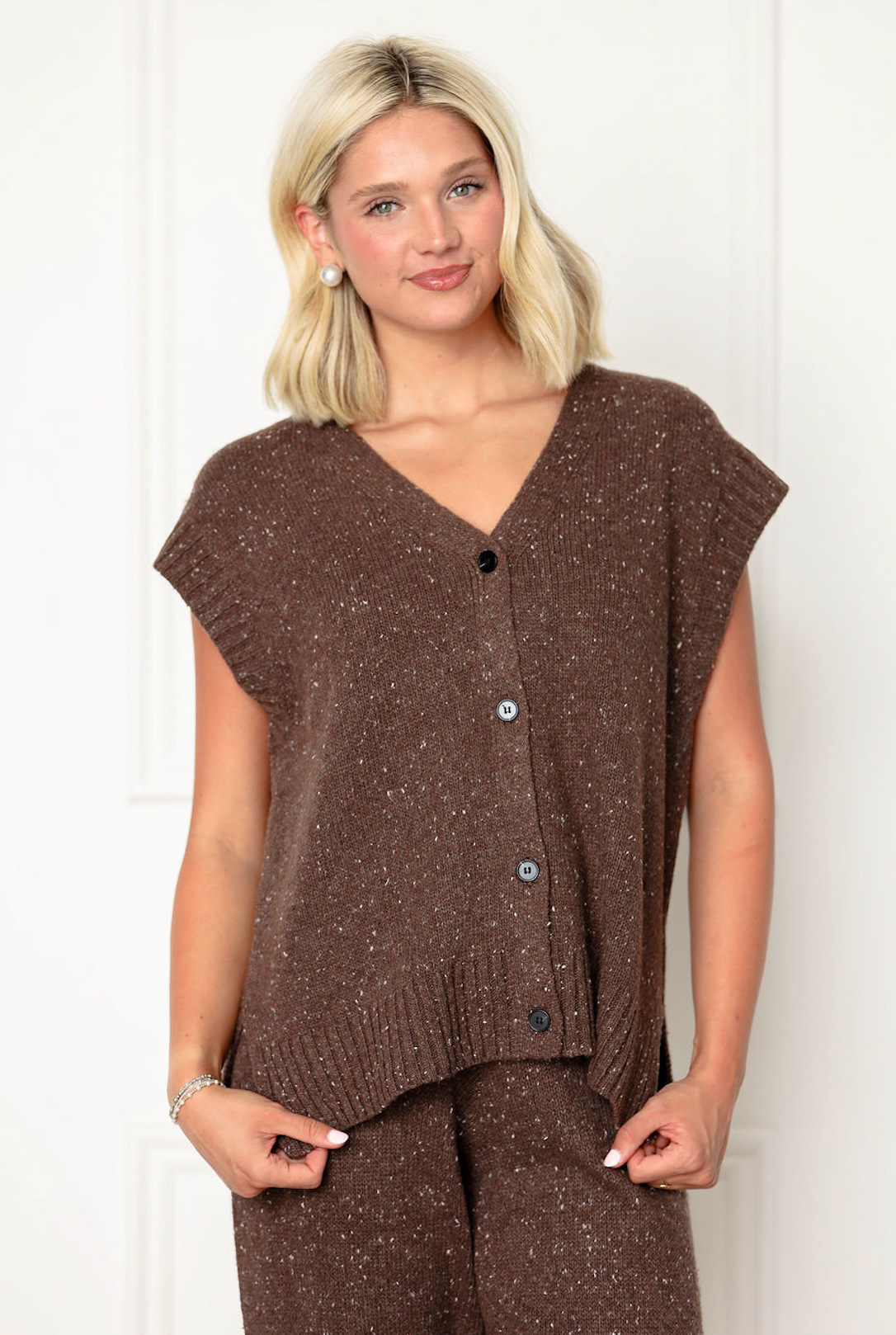 Hana Sweater Vest & Pants Set of 2