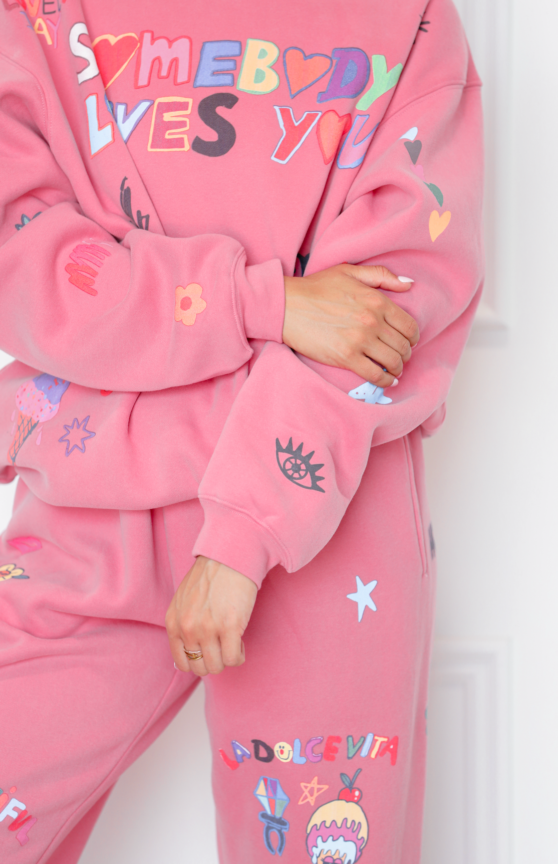 Somebody Loves You Crewneck Pink