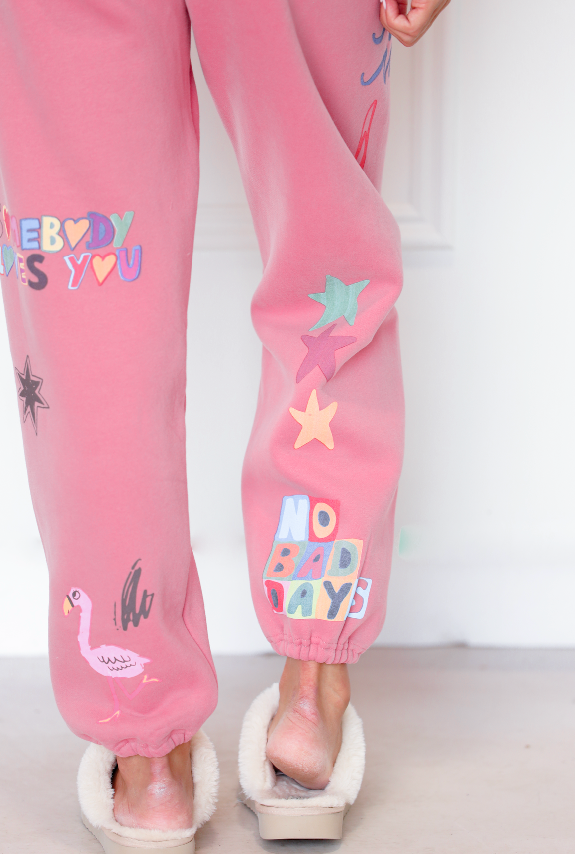Somebody Loves You Sweatpants Pink