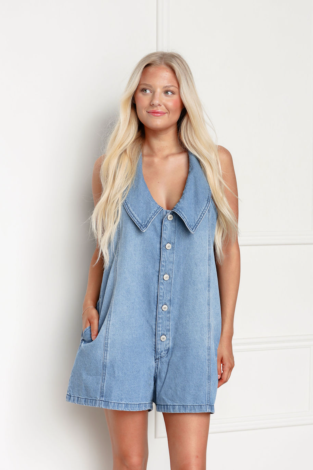 Denim Oversized Collar Romper Clothe Boutique Denim Oversized Collar Romper Clothe Boutique