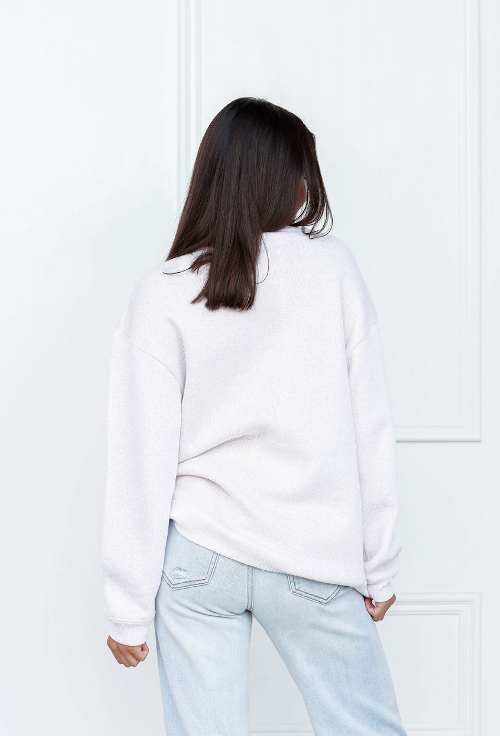 Hogs w/ Bow Embroidered Crewneck
