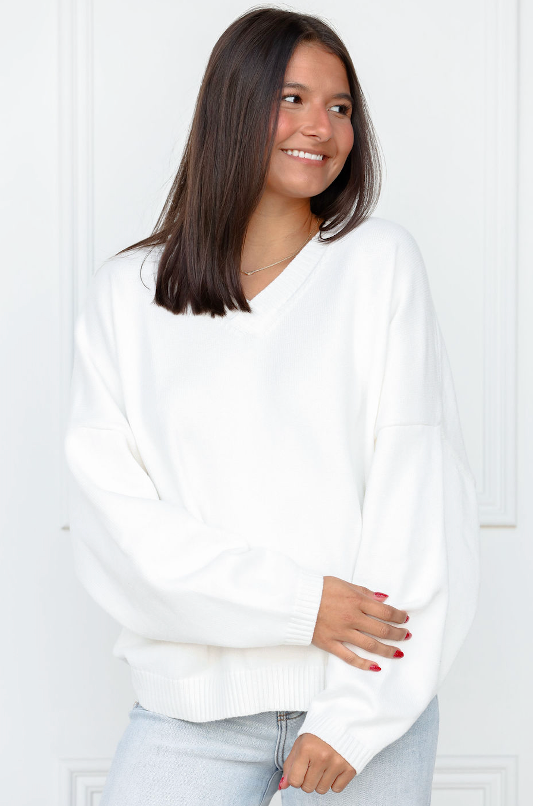 Off White V-neck Knit Pullover