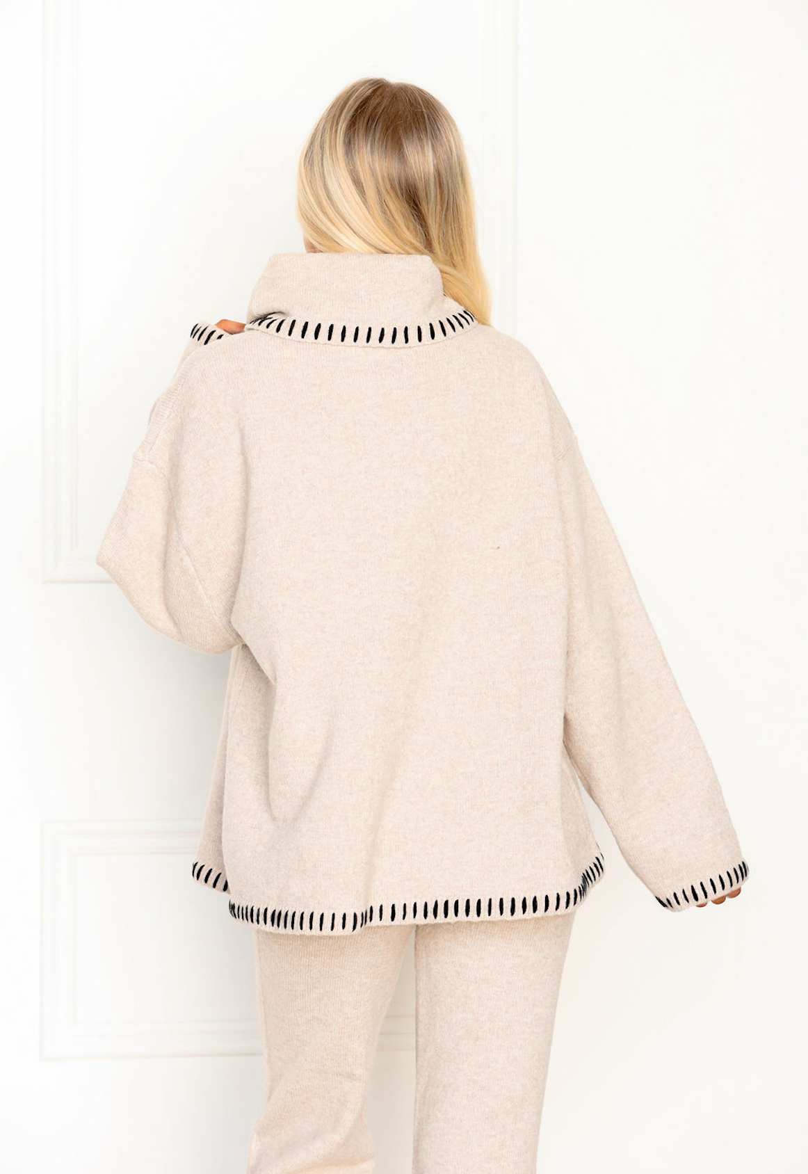 Blanket Stitch Turtleneck & Pants Set of 2