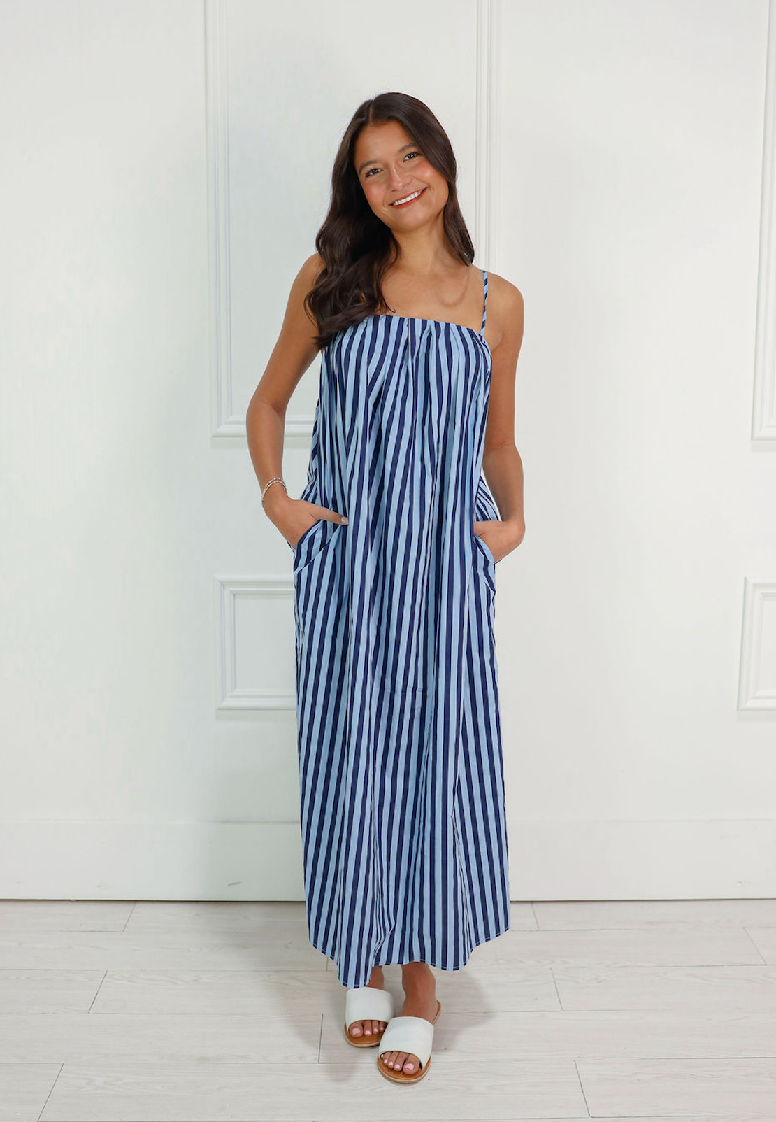 Striped Midi Dress Blue/Navy Striped Midi Dress Blue/Navy