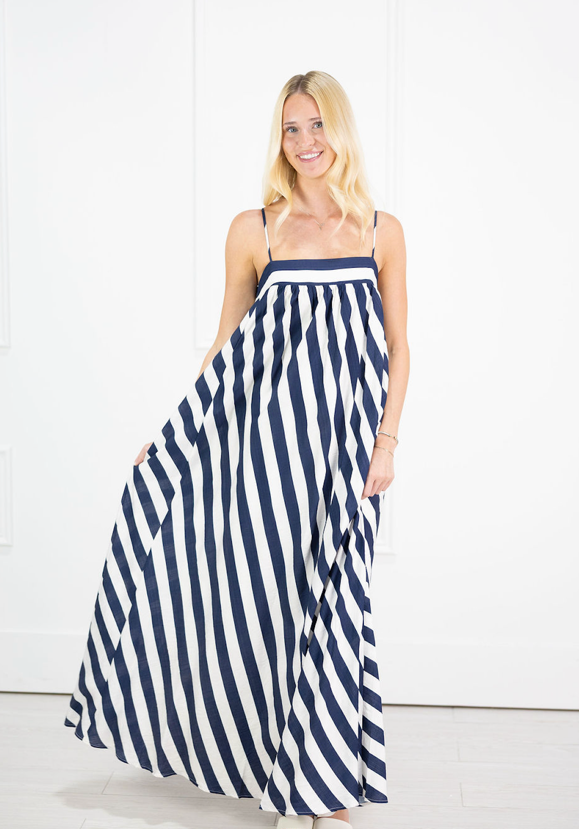 Shawna Striped Maxi Dress Navy – Clothe Boutique