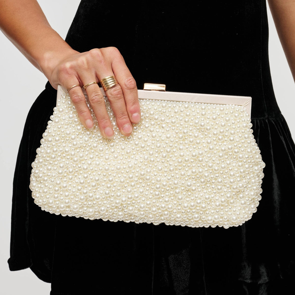 Samira Pearl Clutch
