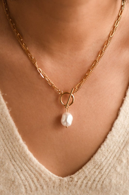 Pearl Pendant Necklace