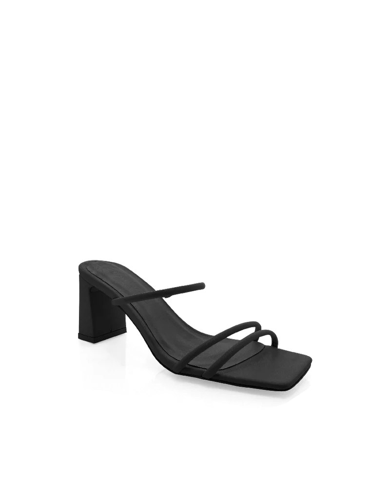 Isoka Billini Heels Black