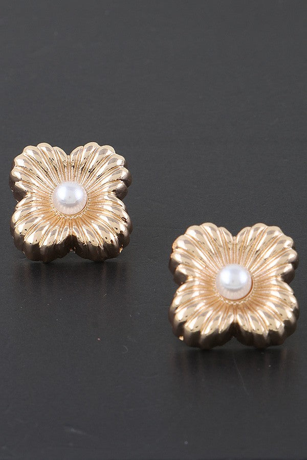 Pearl Clover Studs