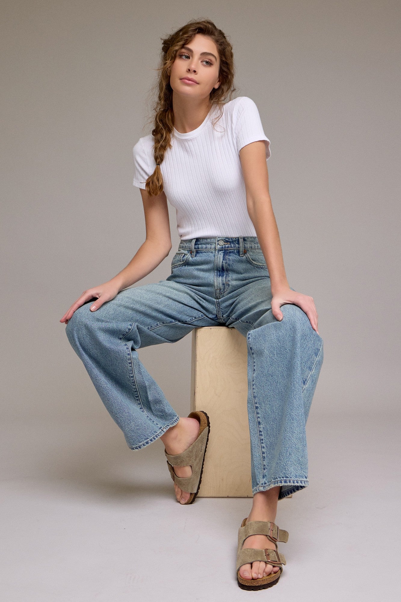 Vintage Wash Baggy Jeans