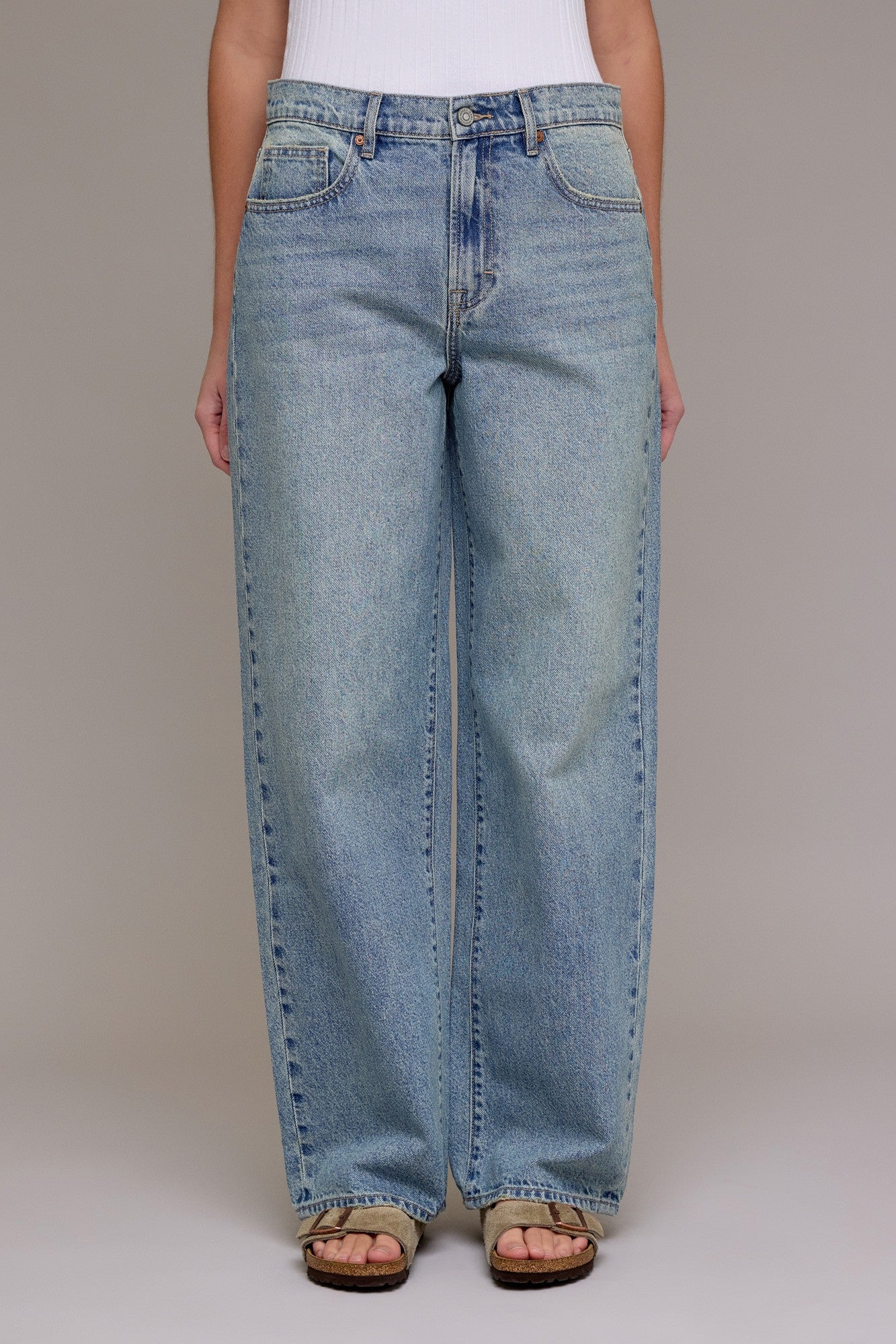 Vintage Wash Baggy Jeans