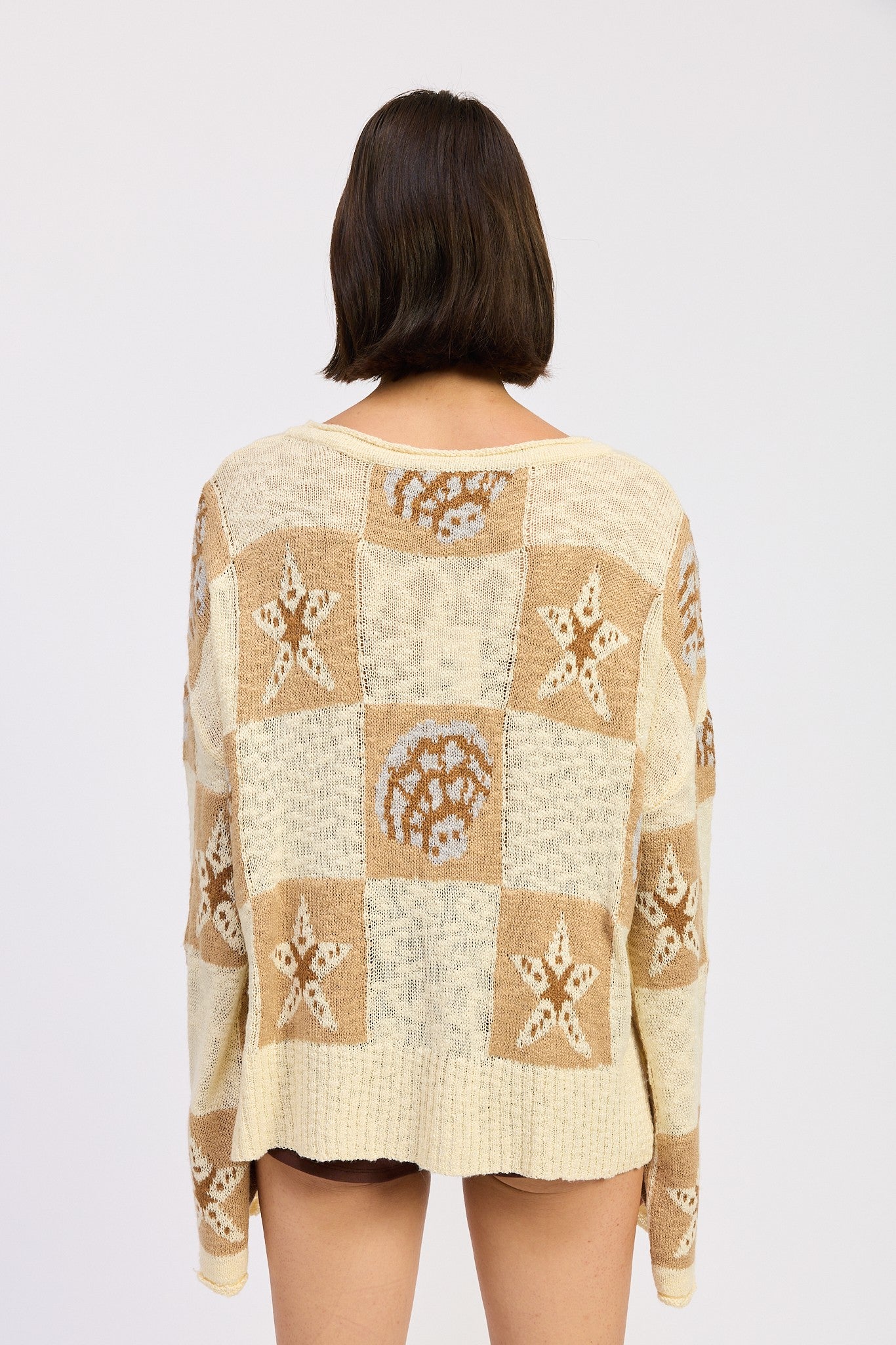 Shell & Starfish Graphic Sweater - Clothe Boutique