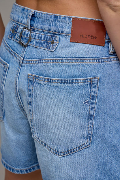 Medium Wash Barrel Shorts - Clothe Boutique