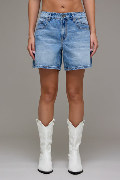 Medium Wash Barrel Shorts - Clothe Boutique