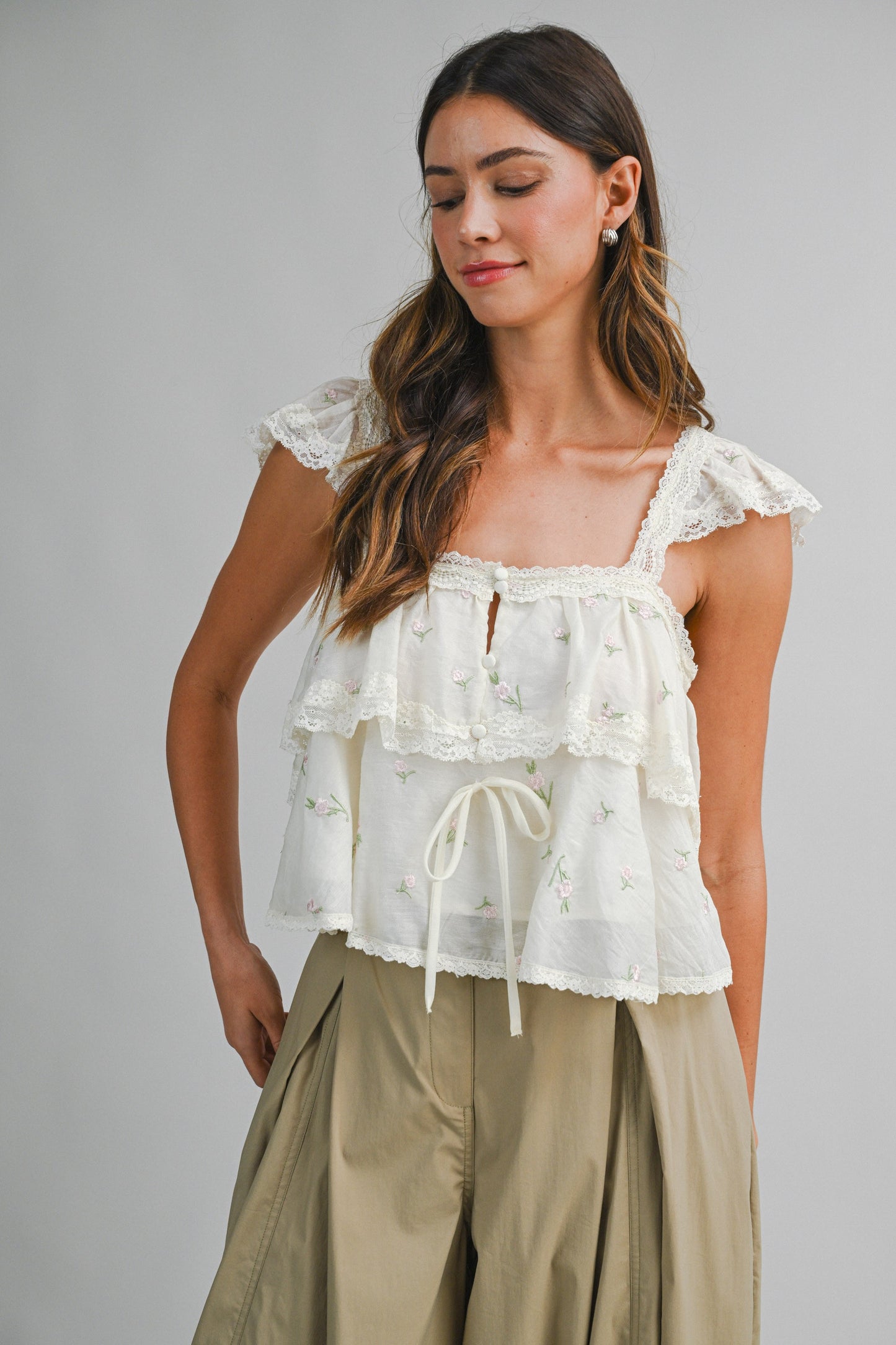 Floral Lace Trim Ruffle Top