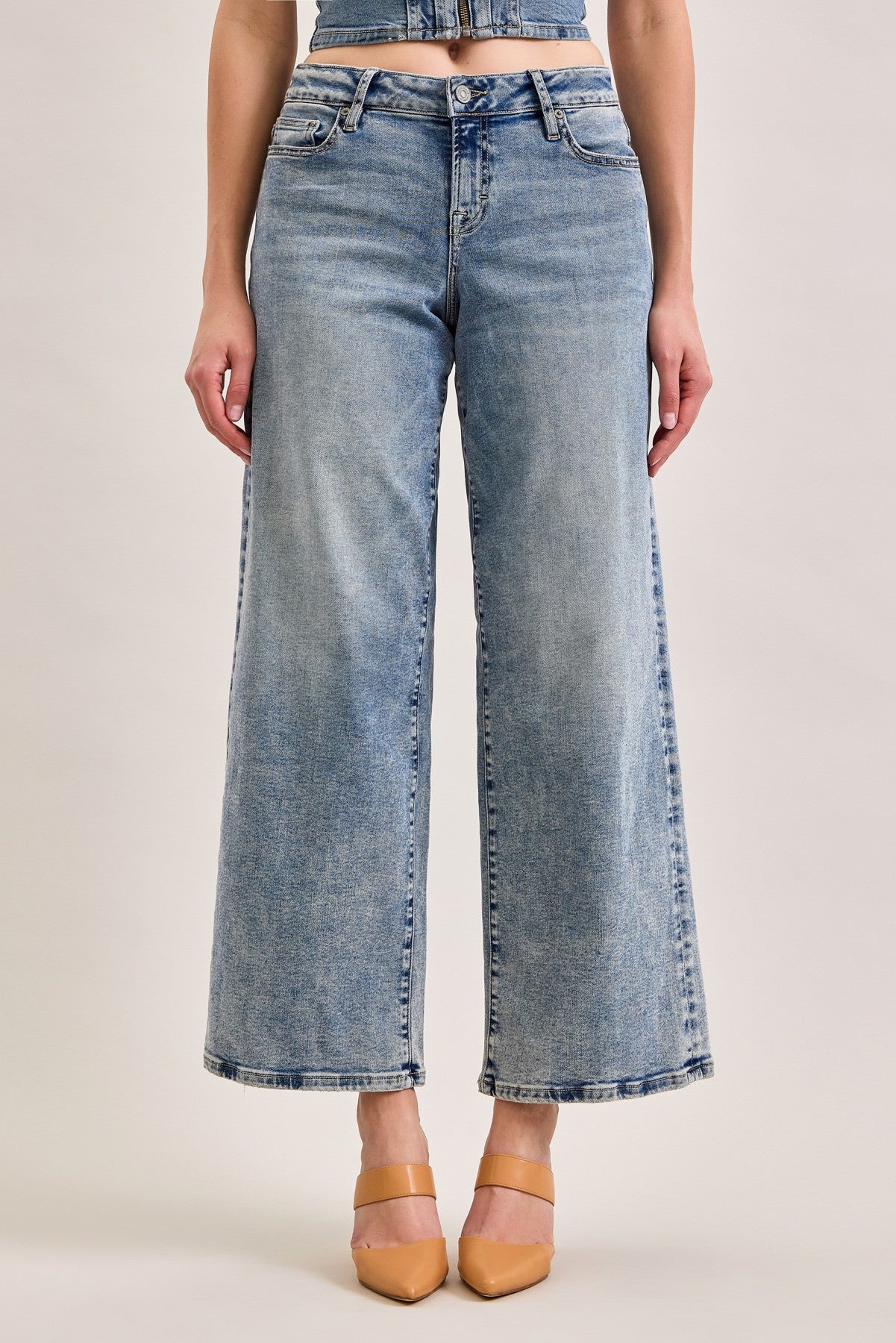 Medium Wash Cropped Wide Leg Jeans