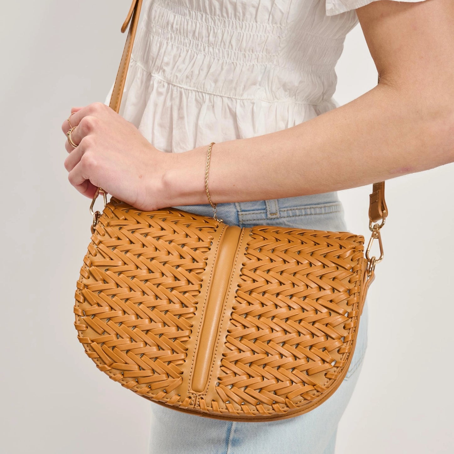 Cecillia Crossbody Tan