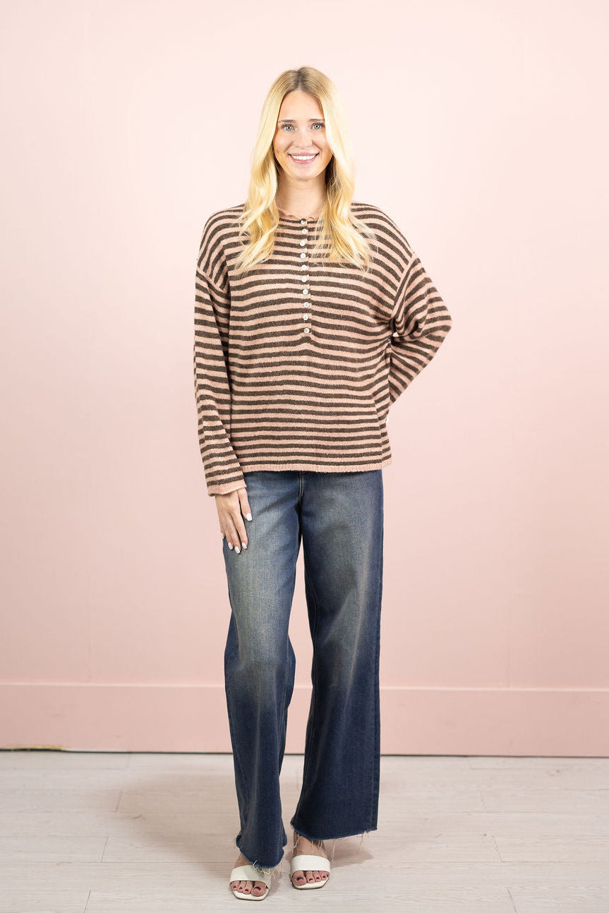 Stripe Henley Sweater Brown/Pink