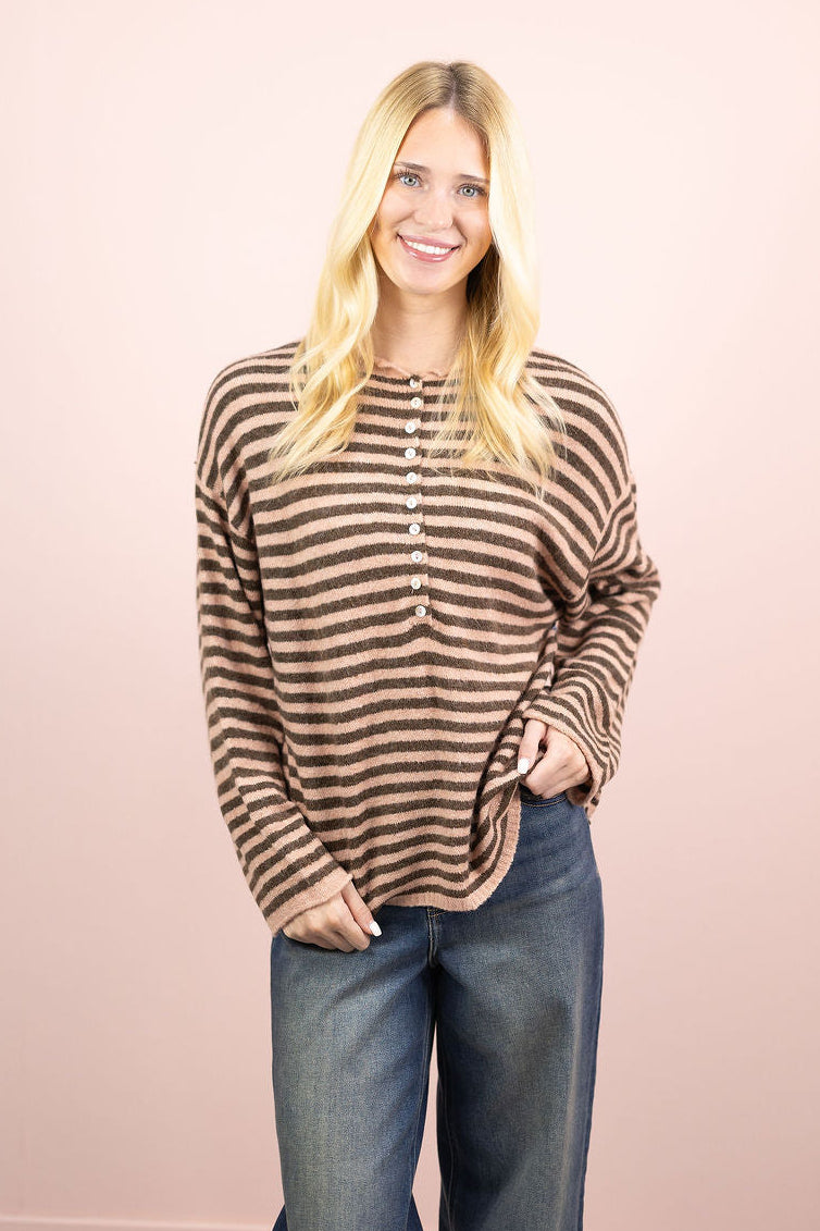 Stripe Henley Sweater Brown/Pink