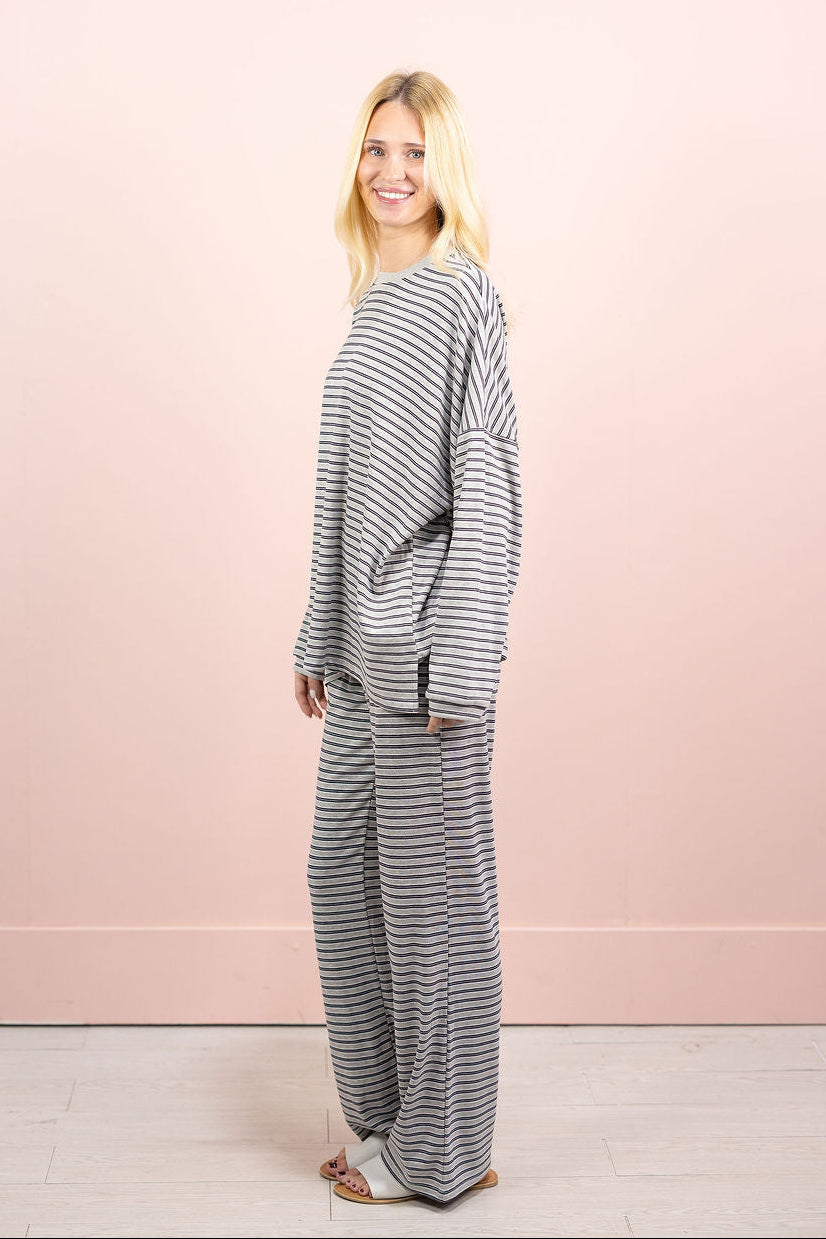 Multi Stripe Knit Pants Grey