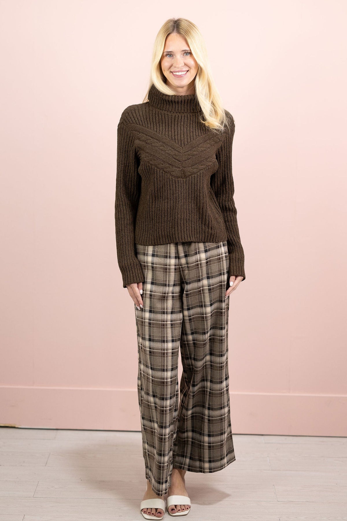 Annie Turtleneck Sweater Brown