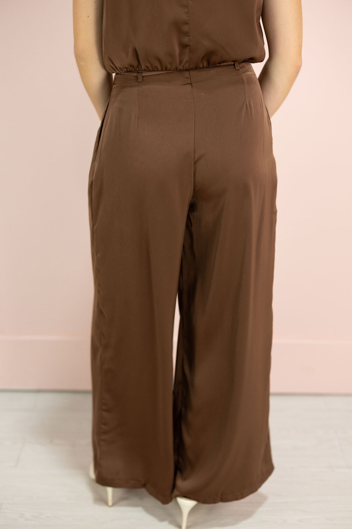 Satin Pleated Pants w/ Tie Brown
