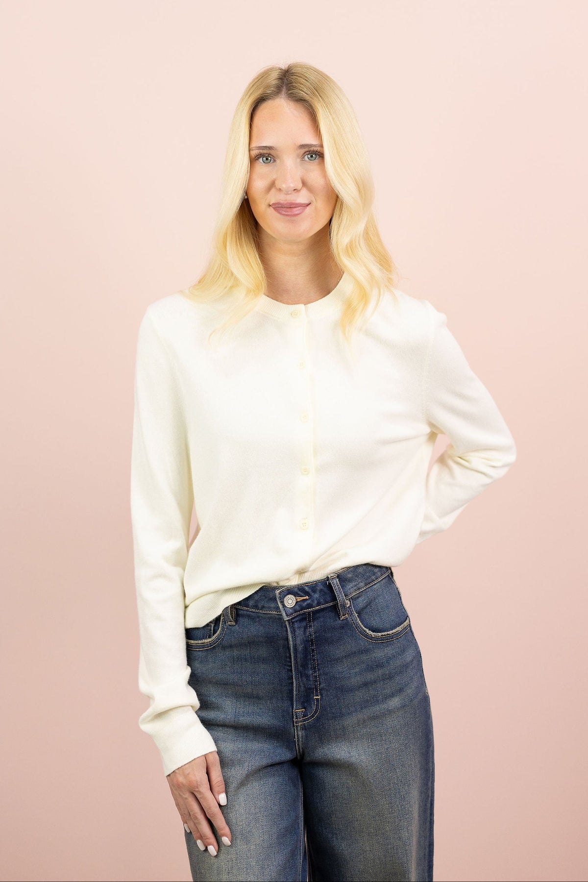 Essential Cardigan Ivory