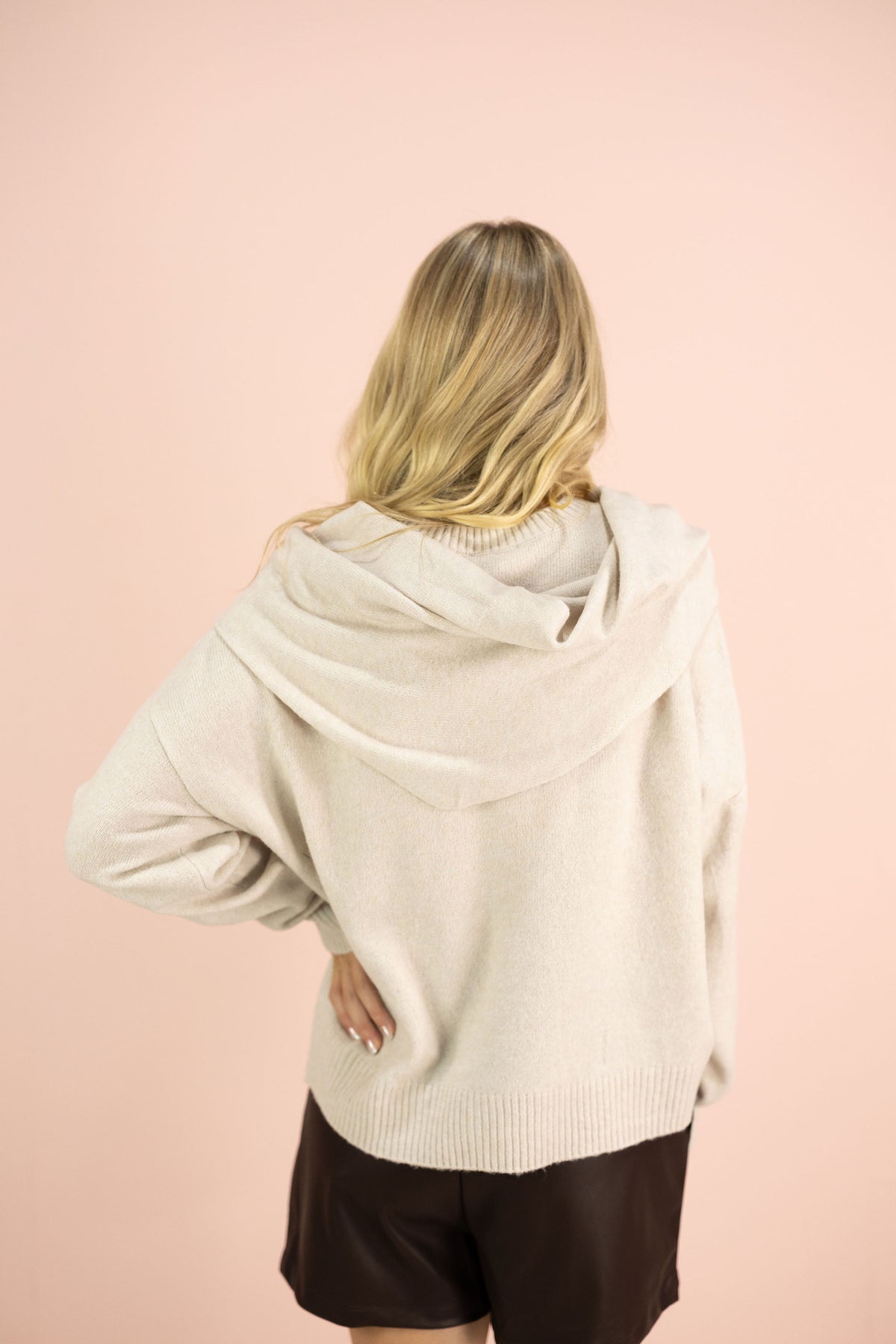 Crewneck Sweater w/ Scarf