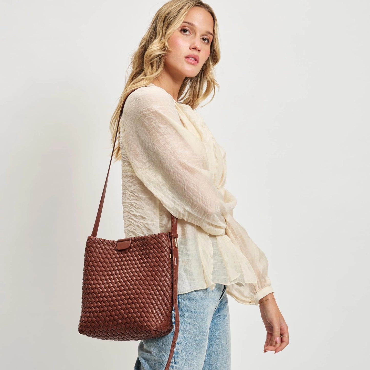 Isadora Bucket Bag Brown