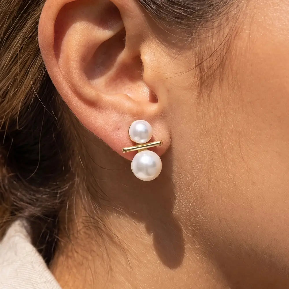 Pearl Bar Studs