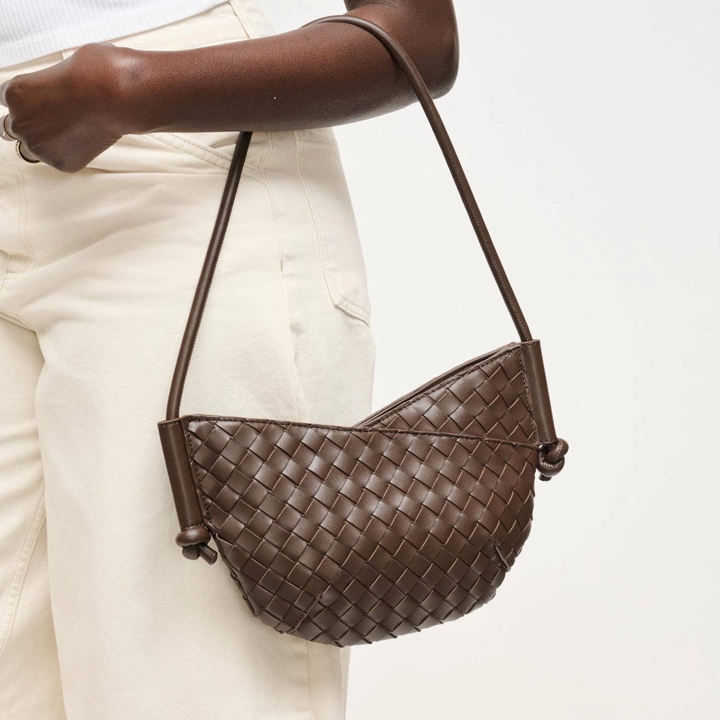 Oakley Shoulder Bag Chocolate