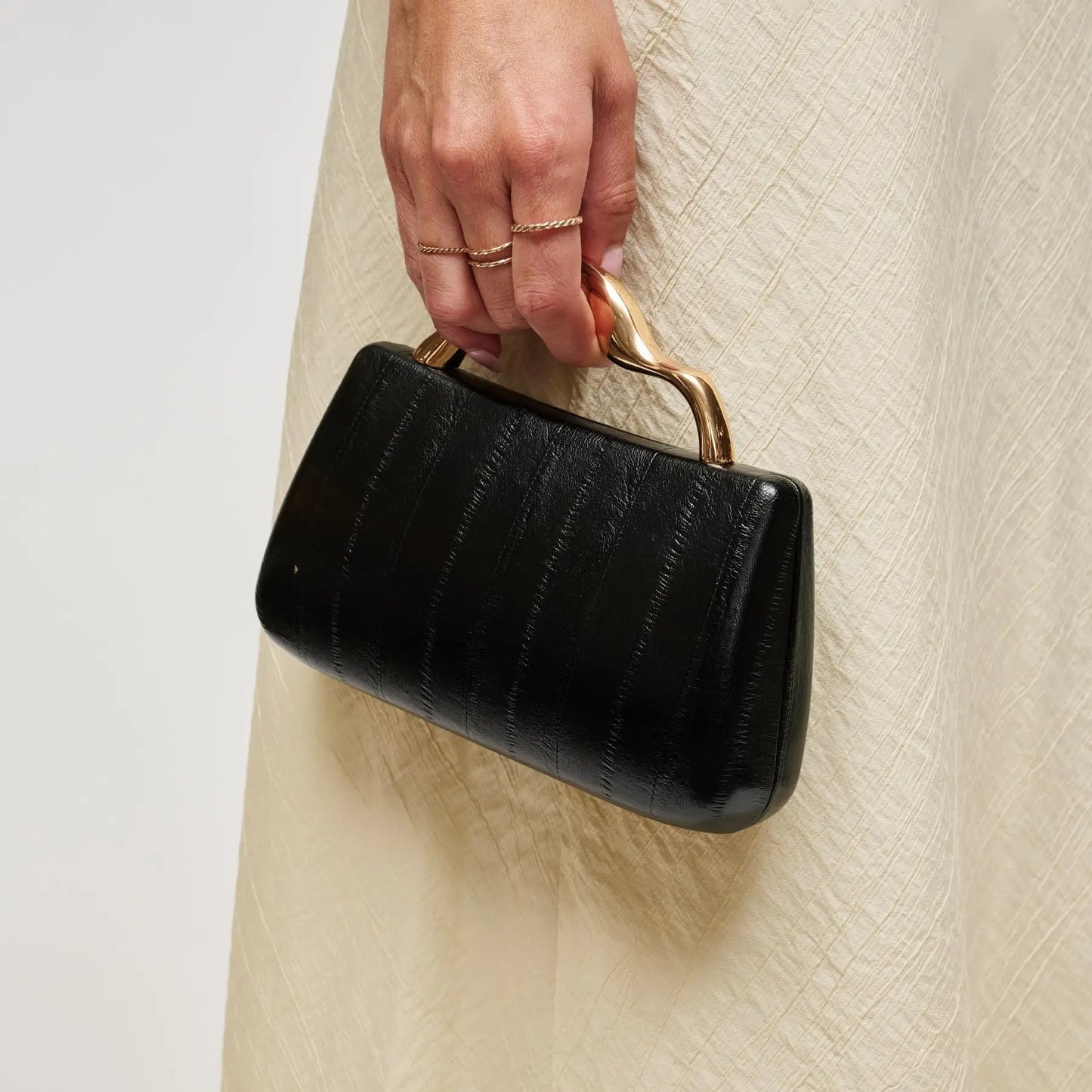 Nichelle Clutch Black
