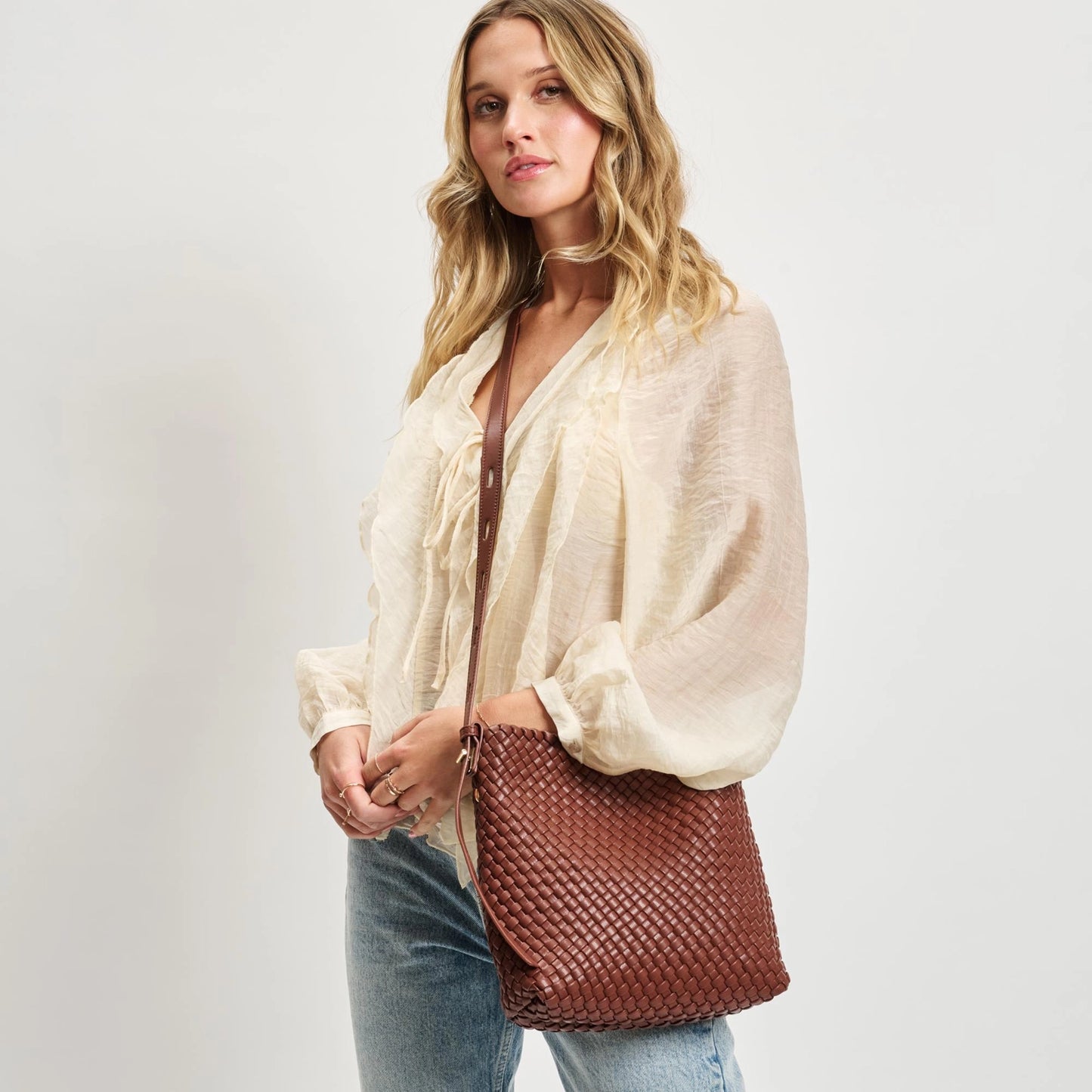 Isadora Bucket Bag Brown